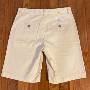 Vineyard vines short